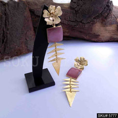 Gold plated Handmade Designer Drop and Dangle Earring SKU5777