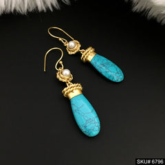 A Beautiful Party Era Turquoise Earring in Gold Plated SKU6796