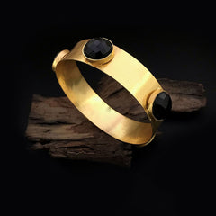 Gold Plated Simple Design of Bangle With Black Gemstone SKU7005