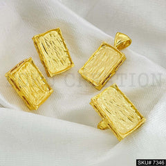 Gold Plated Texture Design of Pendant Necklace Earring and Ring SKU7346