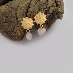 Gold plated Rose quartz tinny stud earring