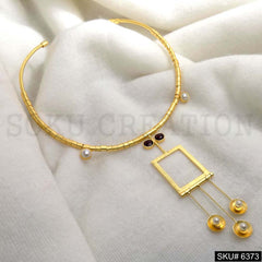 Gold Plated Statement gemstone and white Pearl of Choker SKU6373