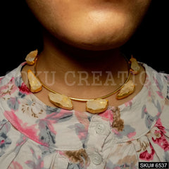 Gold Plated Plain Rounded Vintage Pink Stone Necklace Choker SKU6537