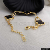 Flower Charm Bracelet in Gold plated SKU6574