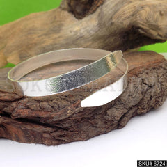 Gold Plated Plain Unique Dengin of Cuff SKU6724