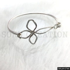 Gold Plated Flower Designer Unique Open and Lock Bangle SKU6744
