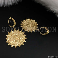 Gold Plated Carved Black Stone Twisted Wire Hammered Round Shape Drop and Dangle Earrings SKU6782