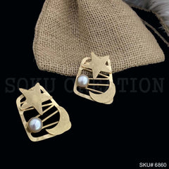 Gold plated Drop and Dangle Pearl Moon Light Star Earring SKU6860