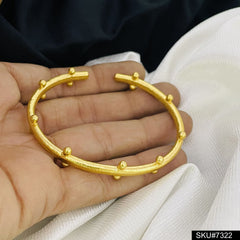 GOLD PLATED DOTT CUFF BANGLE SKU7322