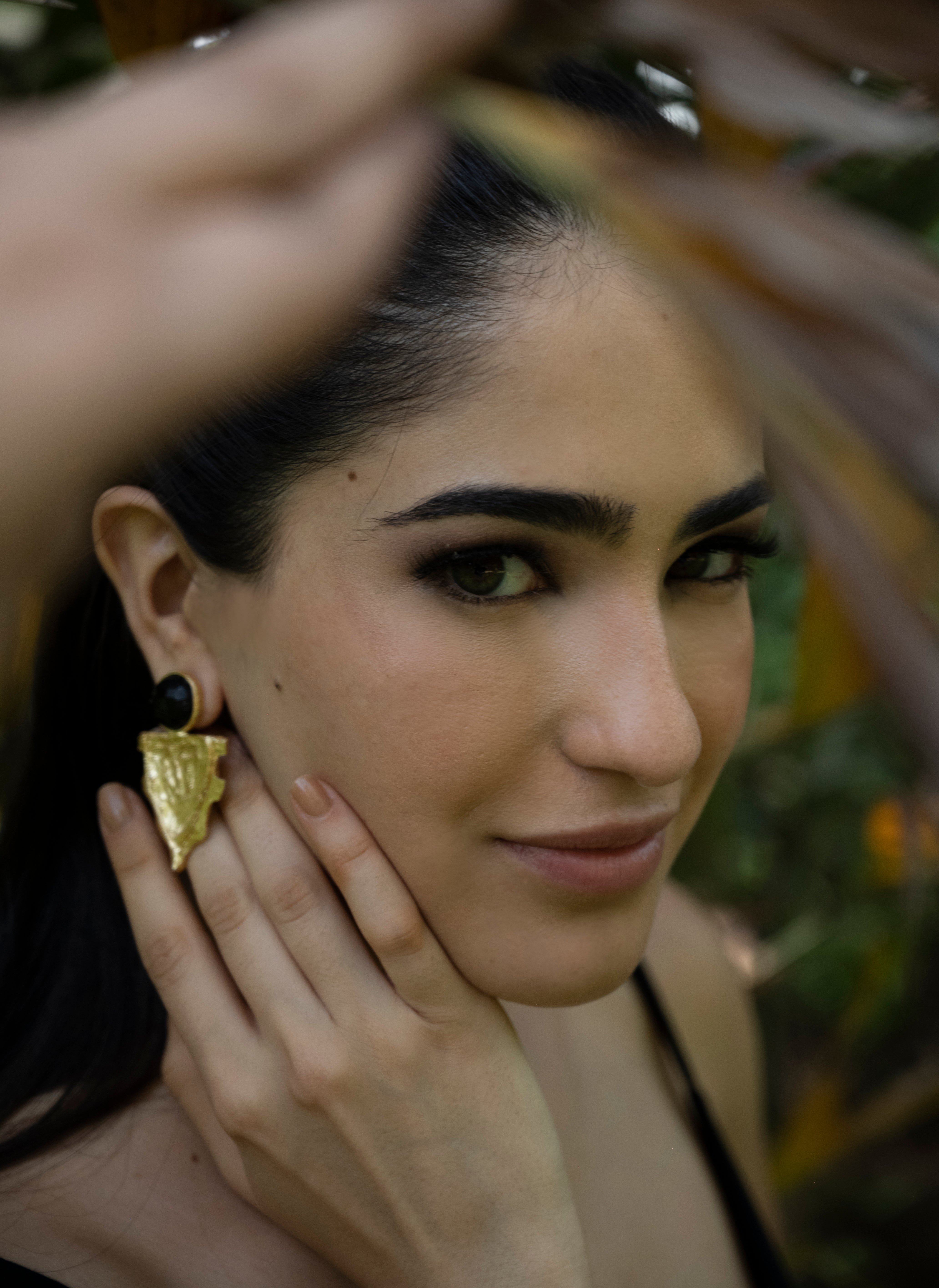 A Unique Designer Stud Earrings in Gold Plated