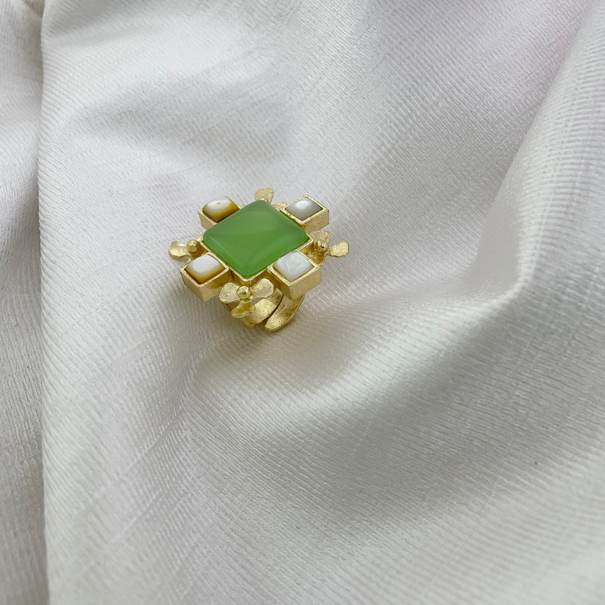 Elegant Gold Ring with Green Gemstone & Pearl Accents
