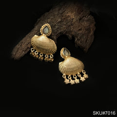 Gold plated Statement Twisted Wire Labra Shell Flower Style Drop and Dangle Earring SKU7016