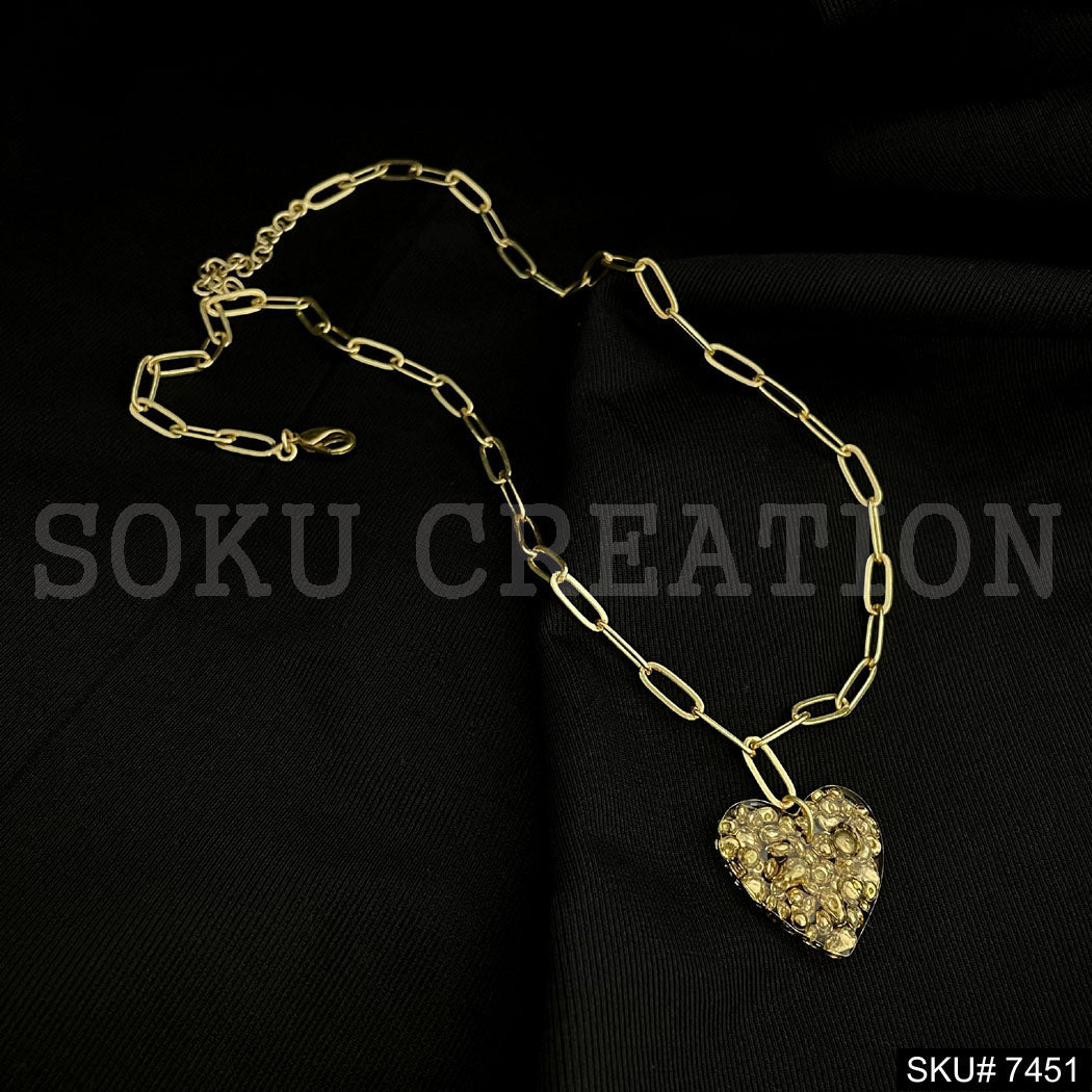 Gold Plated Cable Chain with Unique Heart Shape Design of Charm SKU7451