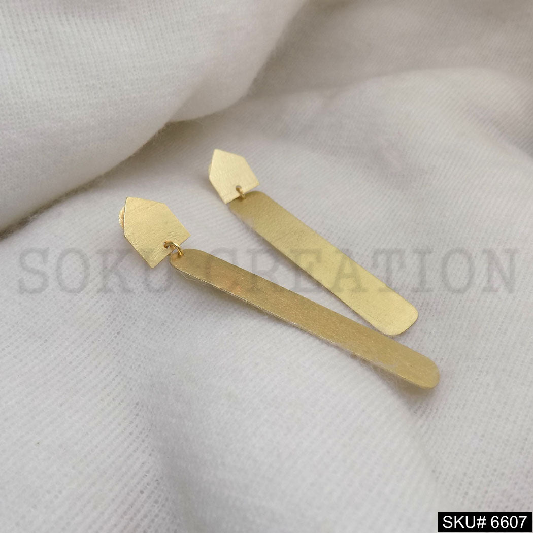 Gold plated Unique style of Statement Drop and Dangle Earring SKU6607