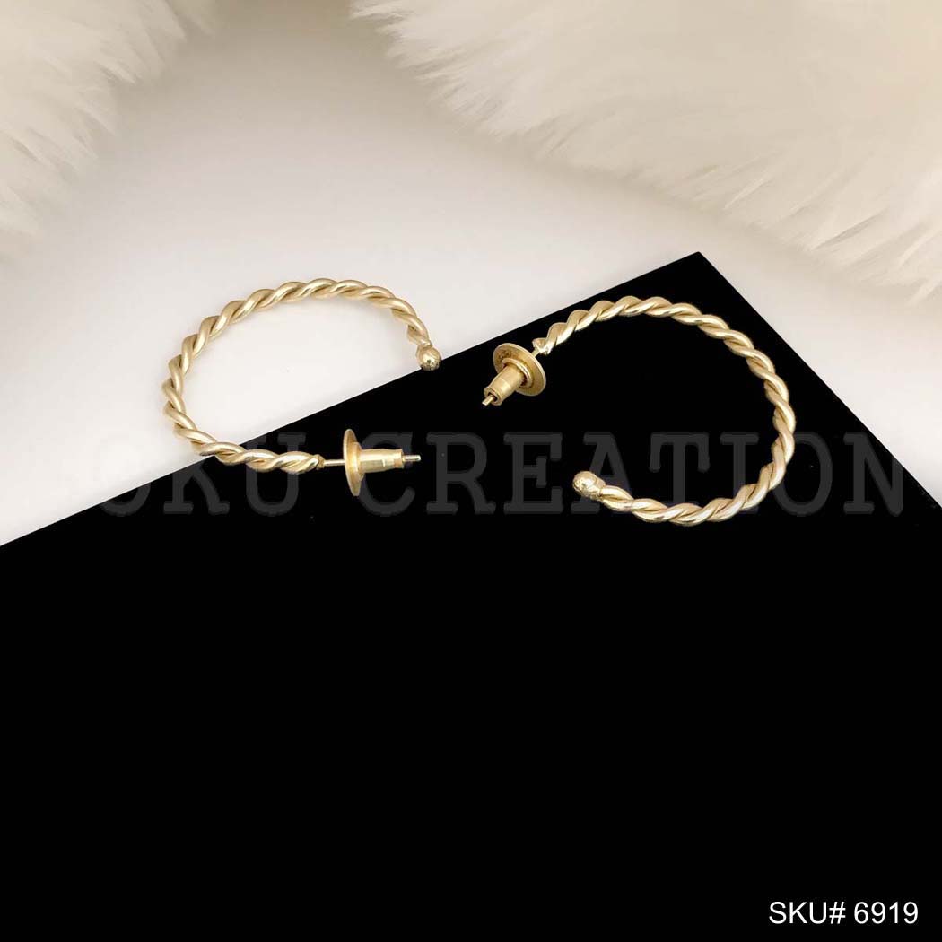 Gold plated Hoop with Twisted Wire Unique Design Earring SKU6919